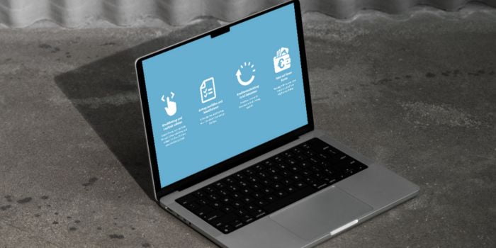 Laptop mit blauer Informationsgrafik