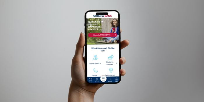 Smartphone mit Targobank App